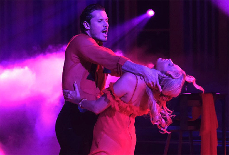 Mira Sorvino DWTS Week 3