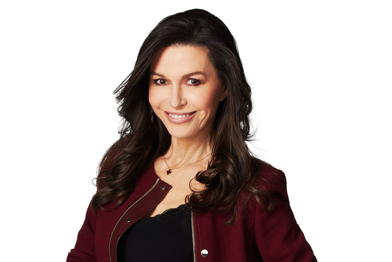 Finola Hughes 