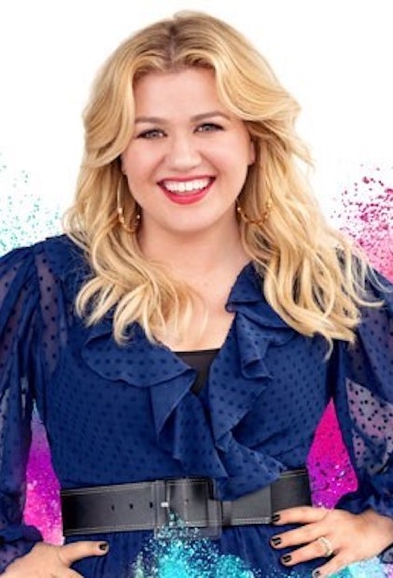 kelly-clarkson-vertical