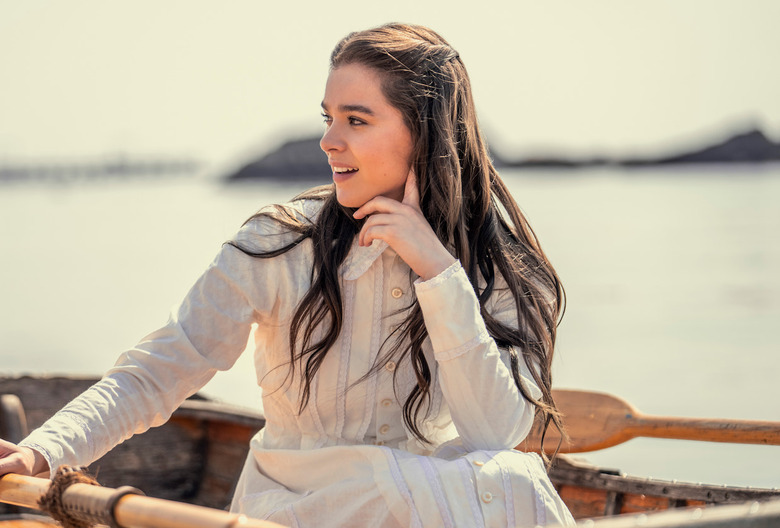 Dickinson Series Finale Emily Hailee Steinfeld