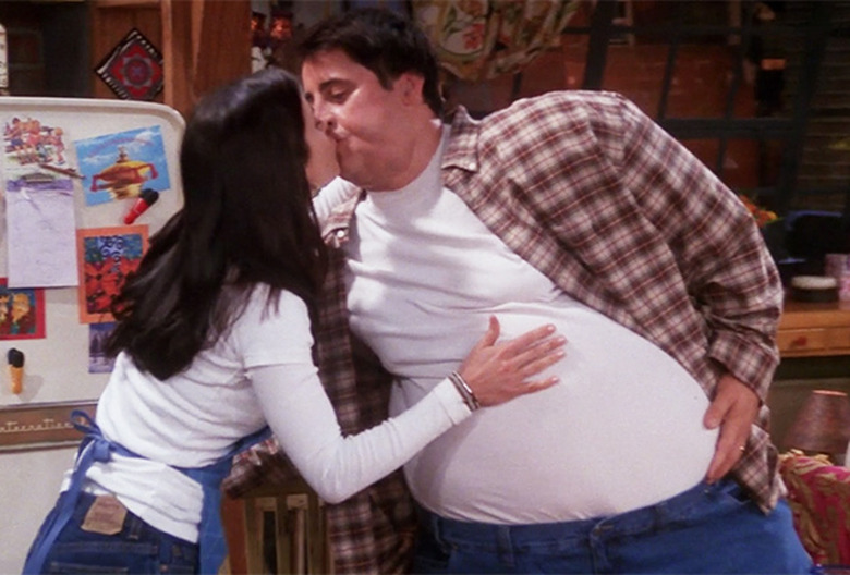 Friends Monica Joey Kiss