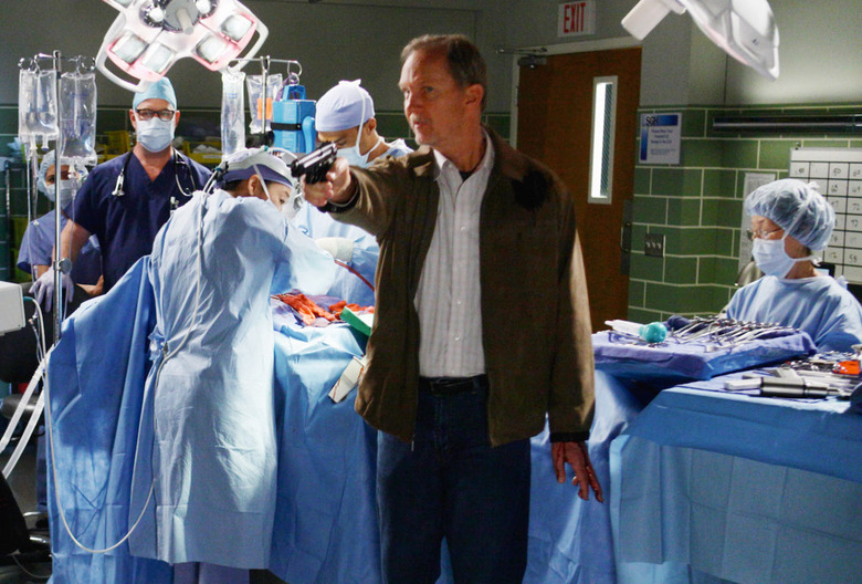 GREY'S ANATOMY, (from left): Kevin McKidd, Sandra Oh, Jesse Williams, Michael O'Neill, 'Sanctuary/Death and All His Friends', (Season 6, episode 23/24, aired May 20, 2010), 2005-, photo: Scott Garfield / ©ABC / Courtesy Everett Collection