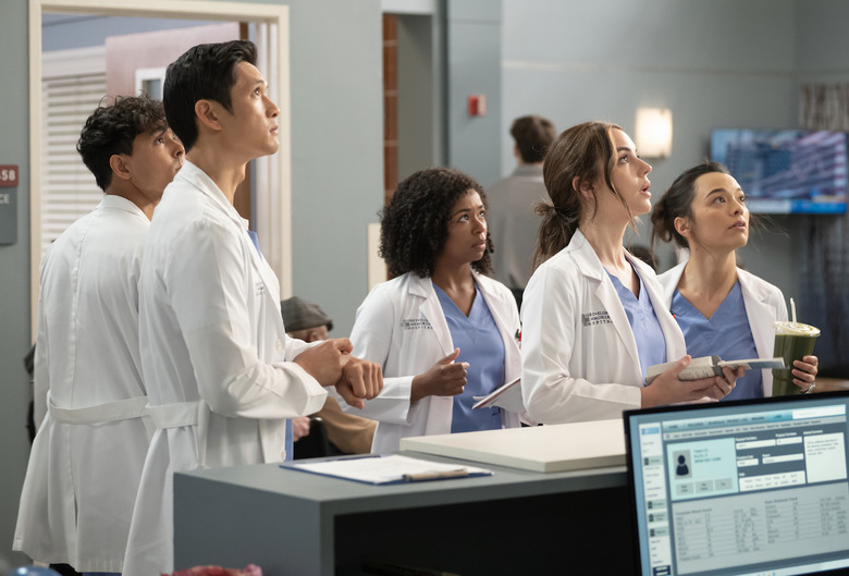 GREY’S ANATOMY - “Keep the Family Close” Bailey tells the interns they must complete dozens of basic procedures before being allowed back in surgery. Meanwhile, things are awkward between Simone and Lucas, and Amelia comes up with a solution to a complicated surgery. THURSDAY, MARCH 21 (9:00-10:01 p.m. EDT), on ABC.  (ABC/Anne Marie Fox)
NICK TERHO, HARRY SHUM JR., ALEXIS FLOYD, ADELAIDE KANE, MIDORI FRANCIS