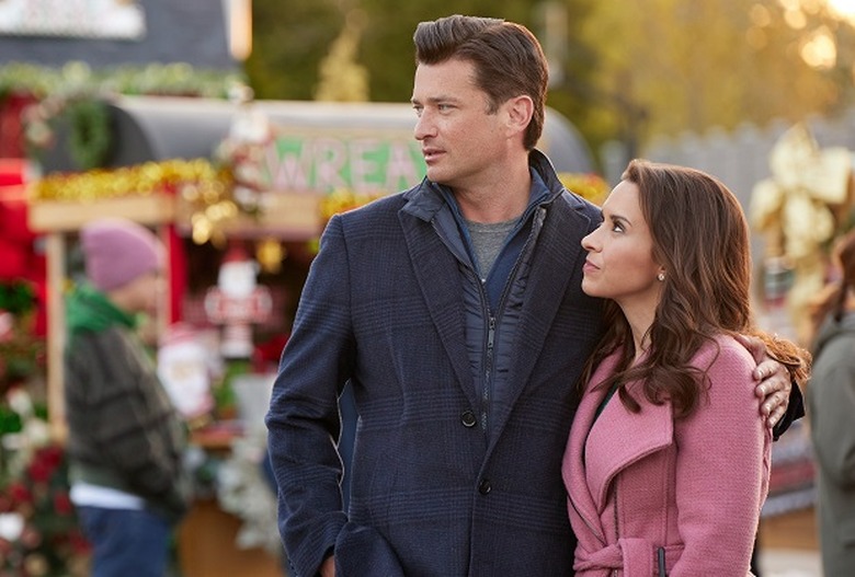 Haul Out the Holly: Lit Up