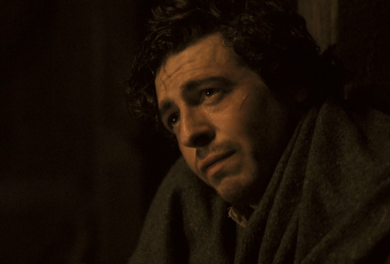 anthony-boyle-manhunt-performance-season-1