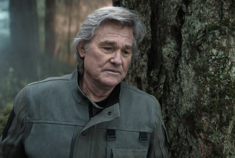 Kurt Russell Monarch Finale Performance