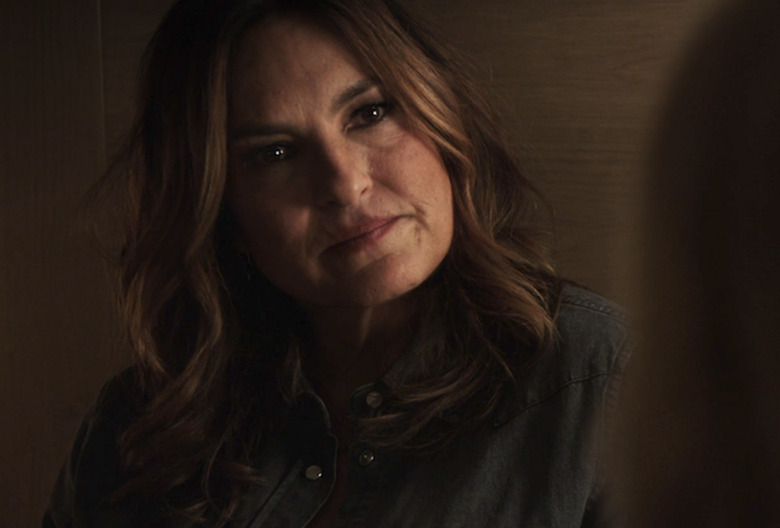 law-and-order-svu-benson-stabler-best-moments-hotel