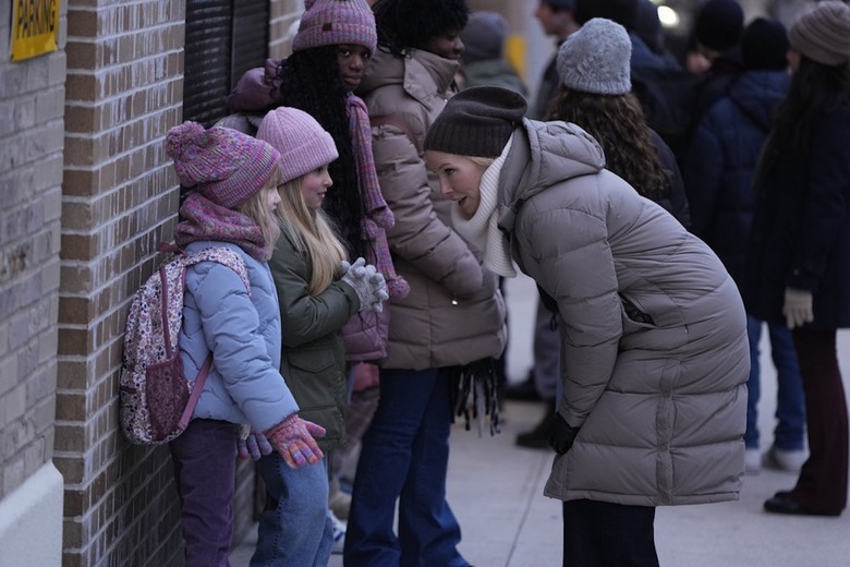 law-and-order-svu-season-27-rollins-carisi-rollisi-moments