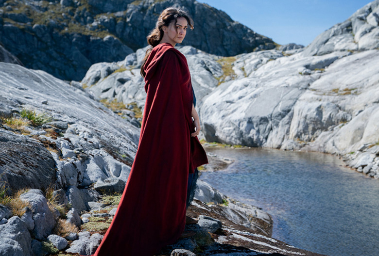 Nazanin Boniadi in Lord of the Rings: The Rings of Power