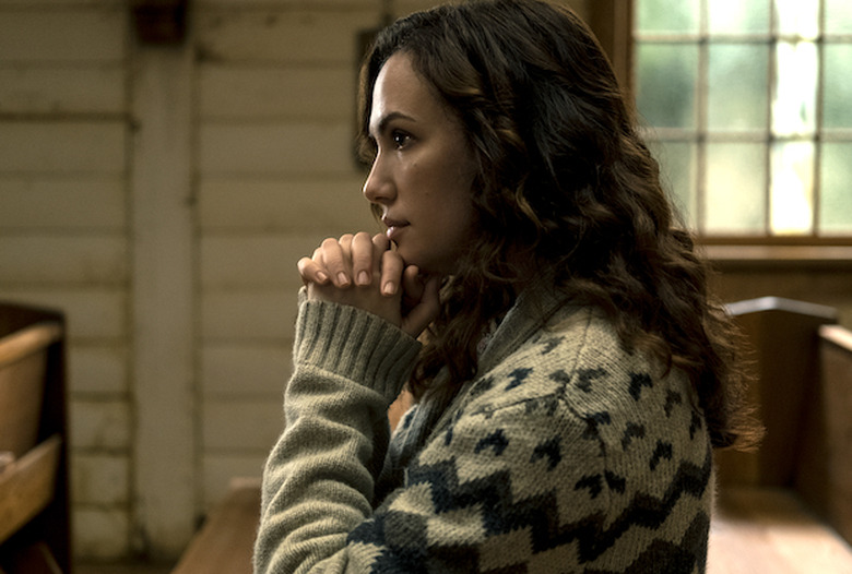 midnight-mass-best-monologues-list-netflix-photos