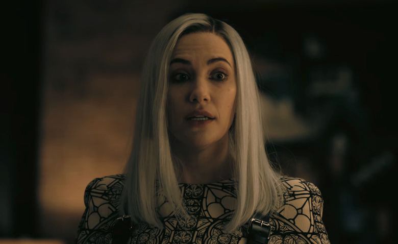 kate-siegel-the-fall-of-the-house-of-usher-performance