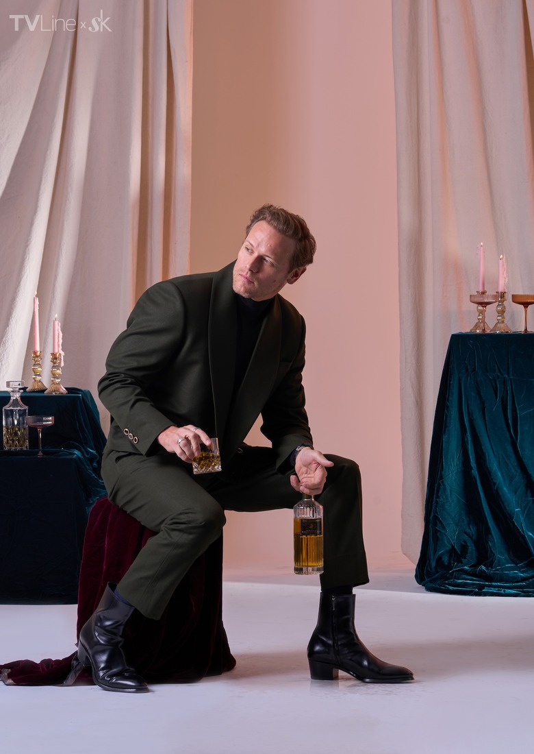 outlander-sam-heughan-caitriona-balfe-photos