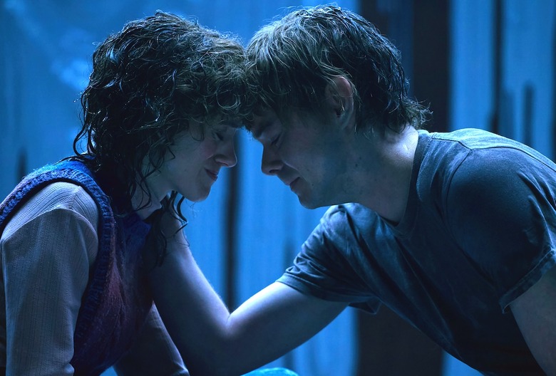 STRANGER THINGS. (L to R) Natalia Dyer as Nancy Wheeler and Charlie Heaton as Jonathan Byers in STRANGER THINGS. Cr. Matt Kennedy/Netflix © 2025