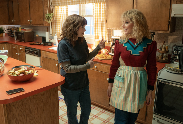 stranger things season 5 behind the scenes winona ryder cara buono