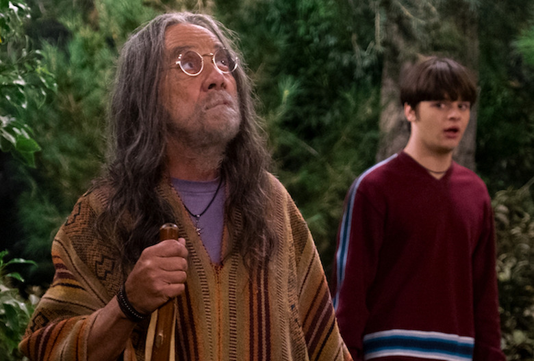 Tommy Chong as Leo