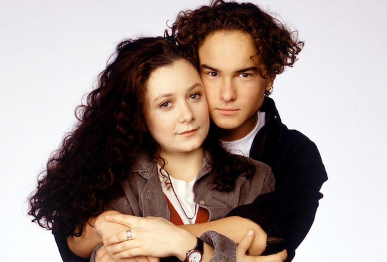 Johnny Galecki and Sara Gilbert on Roseanne