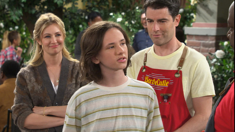 The Neighborhood Season 6: CBS and Paramount Plus Release Date, Cast, Spoilers
