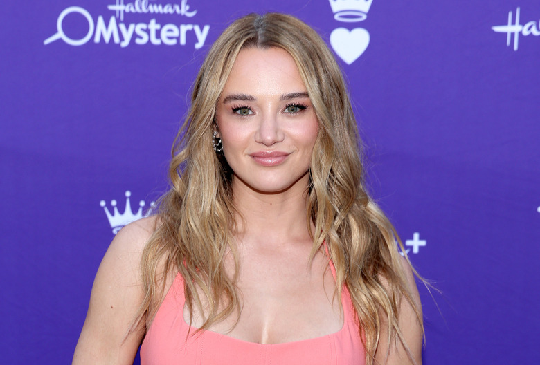 'The Neighborhood' Spinoff Cast: Hunter King CBS