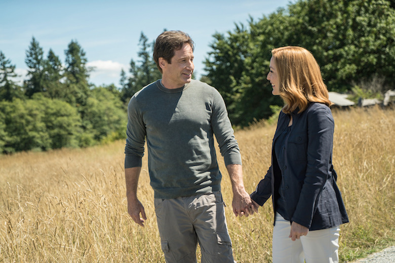 xfiles-babylon-hands