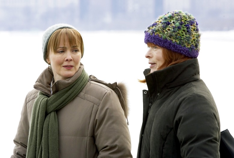ER laura innes frances fisher age gap