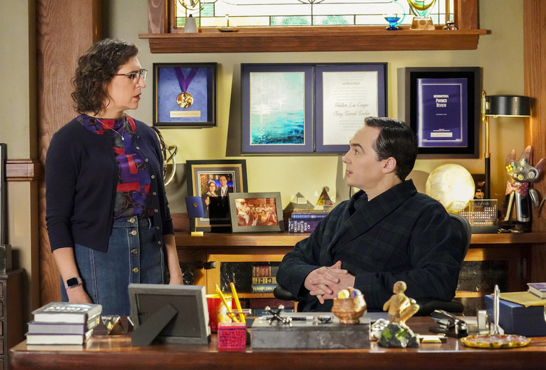 'Young Sheldon' Finale Cast: Jim Parsons and Mayim Bialik as Sheldon and Amy From 'The Big Bang Theory'