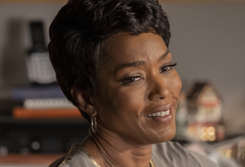 911 season 2 fall finale