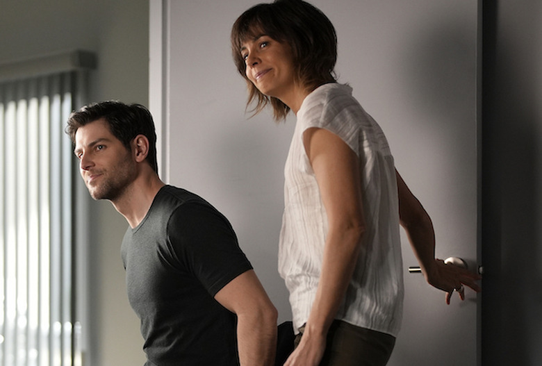 a-million-little-things-series-finale-missing-scene-eddie-delilah-sex-elevator