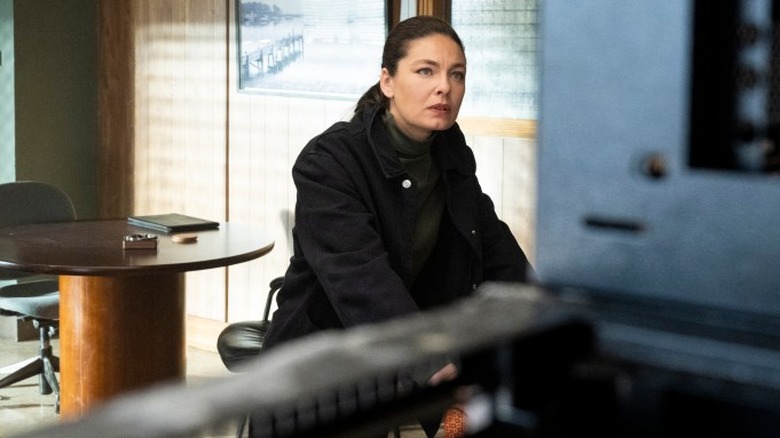 Alexa Davalos Leaving FBI Most Wanted
