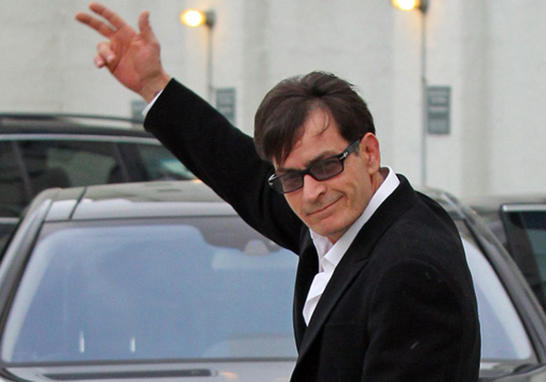 Charlie_Sheen_salute_514