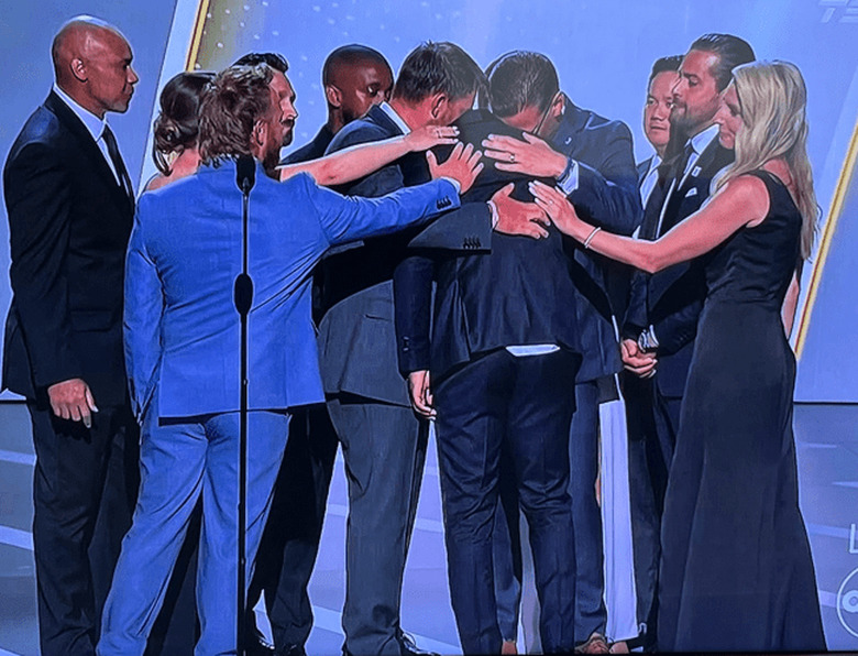 damar-hamlin-crying-espys-2023-buffalo-bills-training-staff-award-video