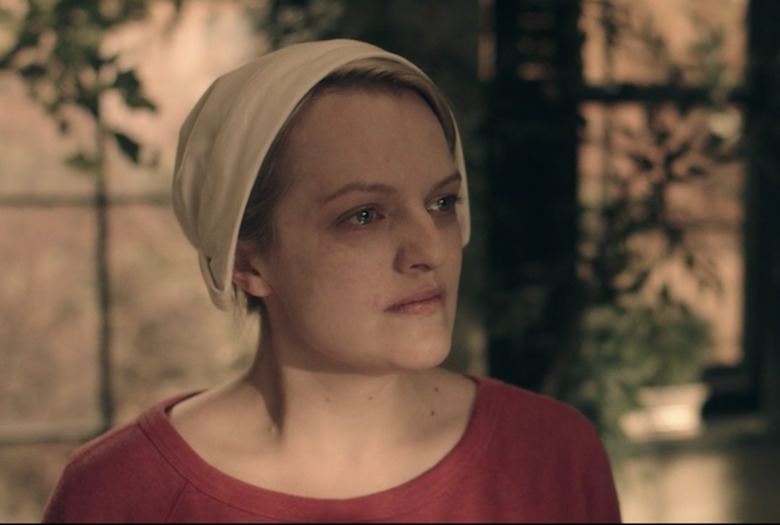 Elisabeth Moss The Handmaids Tale Performance Season 1
