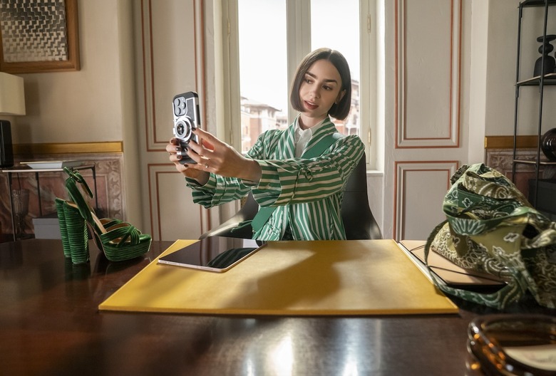 emily-in-paris-season-5-12