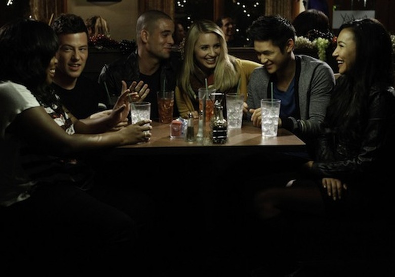 26 GLEE_ThanksGiving_scene6_0552_