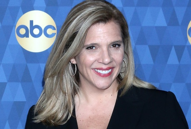 greys anatomy showrunner krista vernoff leaving station 19