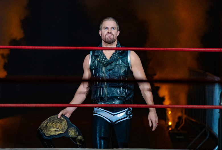 Stephen Amell in Heelz Season 1