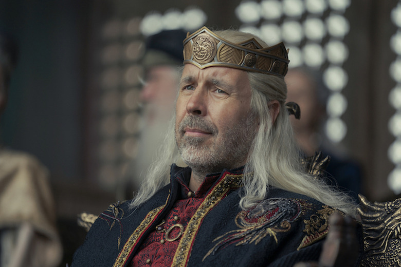 house-of-the-dragon-premiere-viserys-sculpture-season-1-episode-1