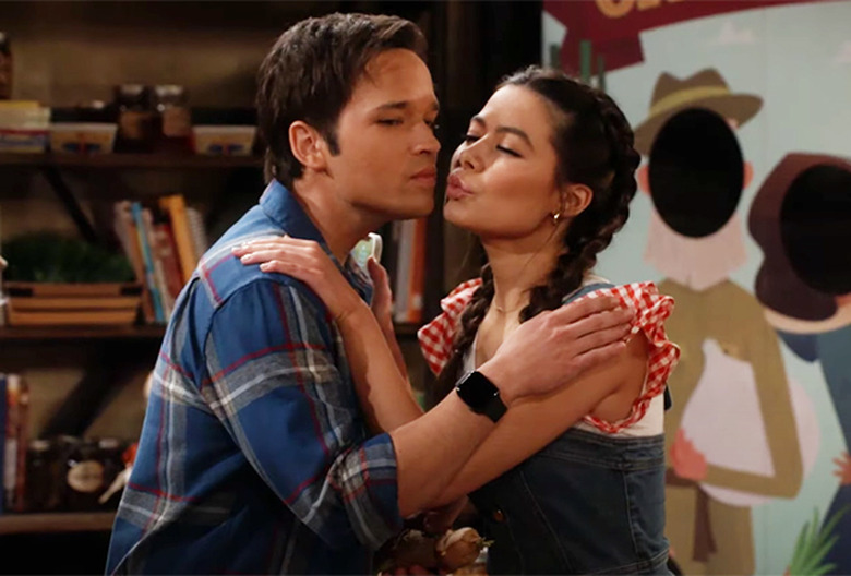 iCarly Season 2 Release Date