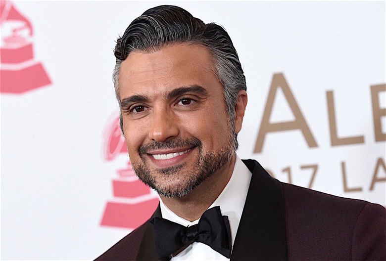 Jaime Camil CBS Comedy Pilot Order