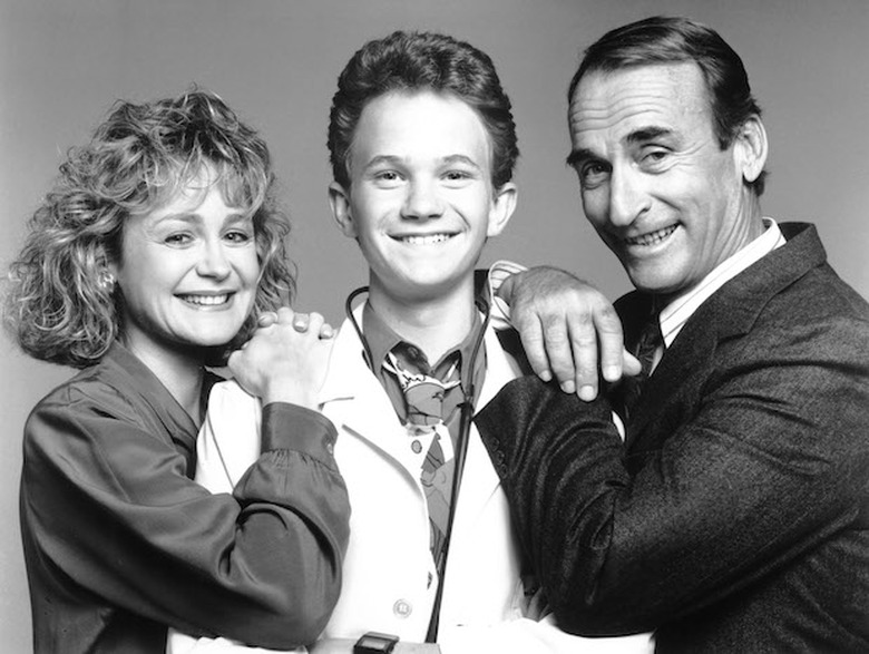 DOOGIE HOWSER, M.D., from left: Belinda Montgomery, Neil Patrick Harris, James Sikking, 1989-1993,