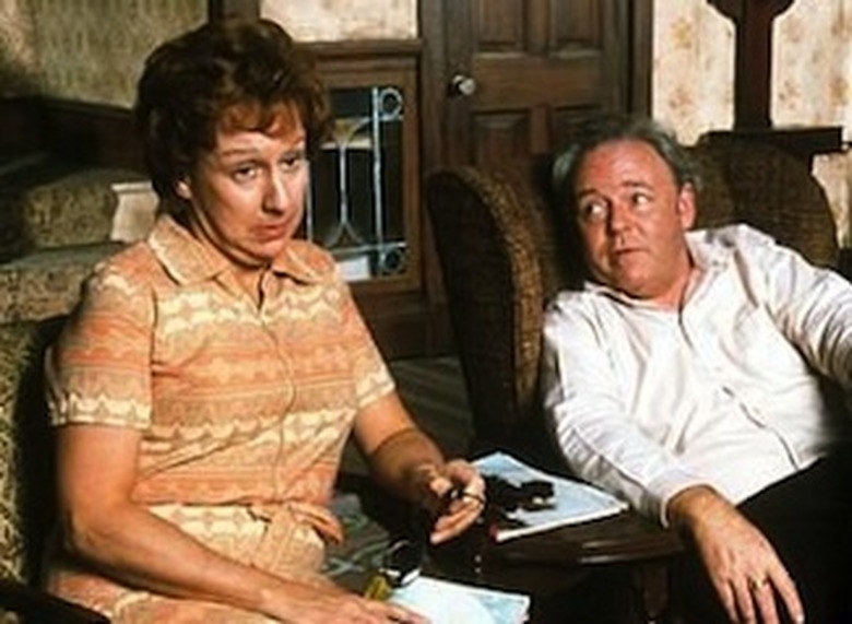 Jean Stapleton Dead at 90