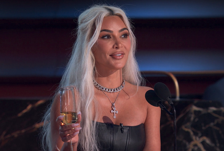 Kim Kardashian Tom Brady Roast Booed Edited Out Netflix