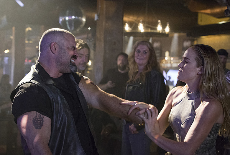 legends-of-tomorrow-season-1-photos (4)