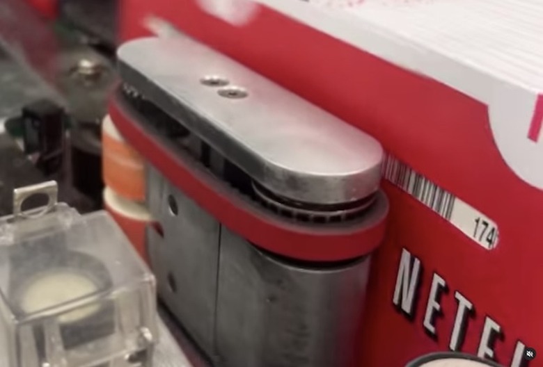 Netflix Ships Last DVD
