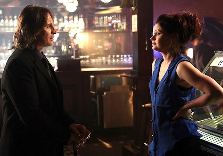 Once Upon a Time Preview Belle Rumple Finale