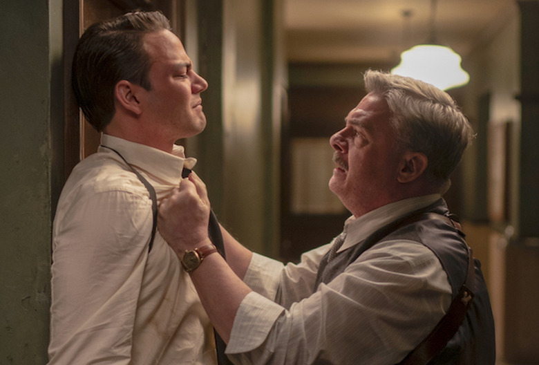 penny-dreadful-city-of-angels-season-1-episode-6-nathan-lane performance