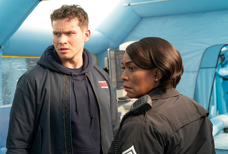Peter Krause Leaving 911 Bobby Season 8