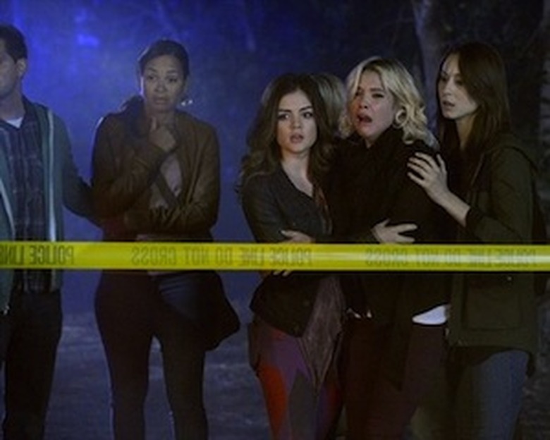 LUCY HALE, ASHLEY BENSON, TROIAN BELLISARIO