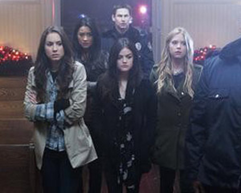 PrettyLittleLiars_SeasonFinale_300