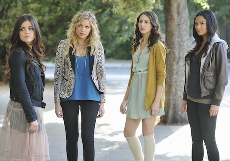 LUCY HALE, ASHLEY BENSON, TROIAN BELLISARIO, SHAY MITCHELL