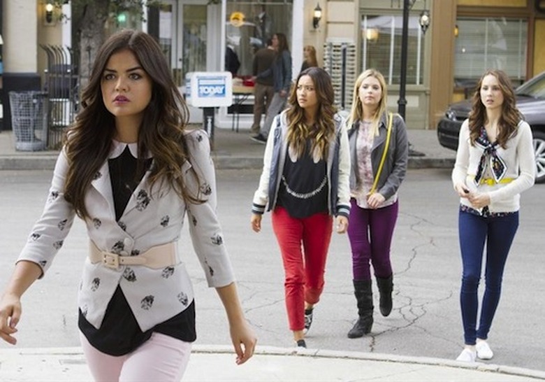 LUCY HALE, SHAY MITCHELL, ASHLEY BENSON, TROIAN BELLISARIO
